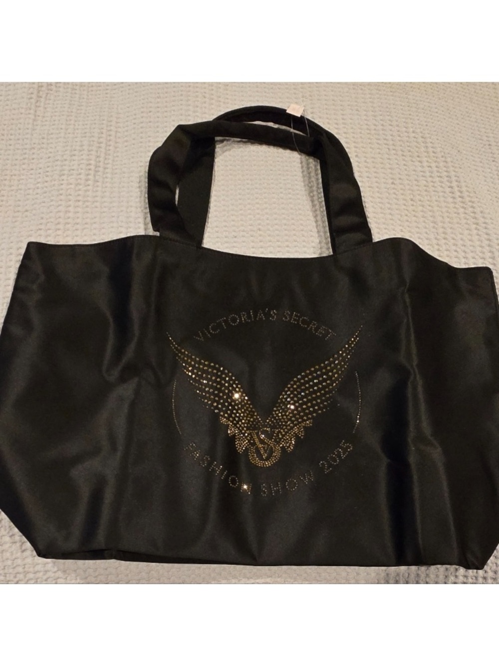 ✨Victoria’s Secret Fashion Show collectible tote bag NWT - Picture 6 of 11